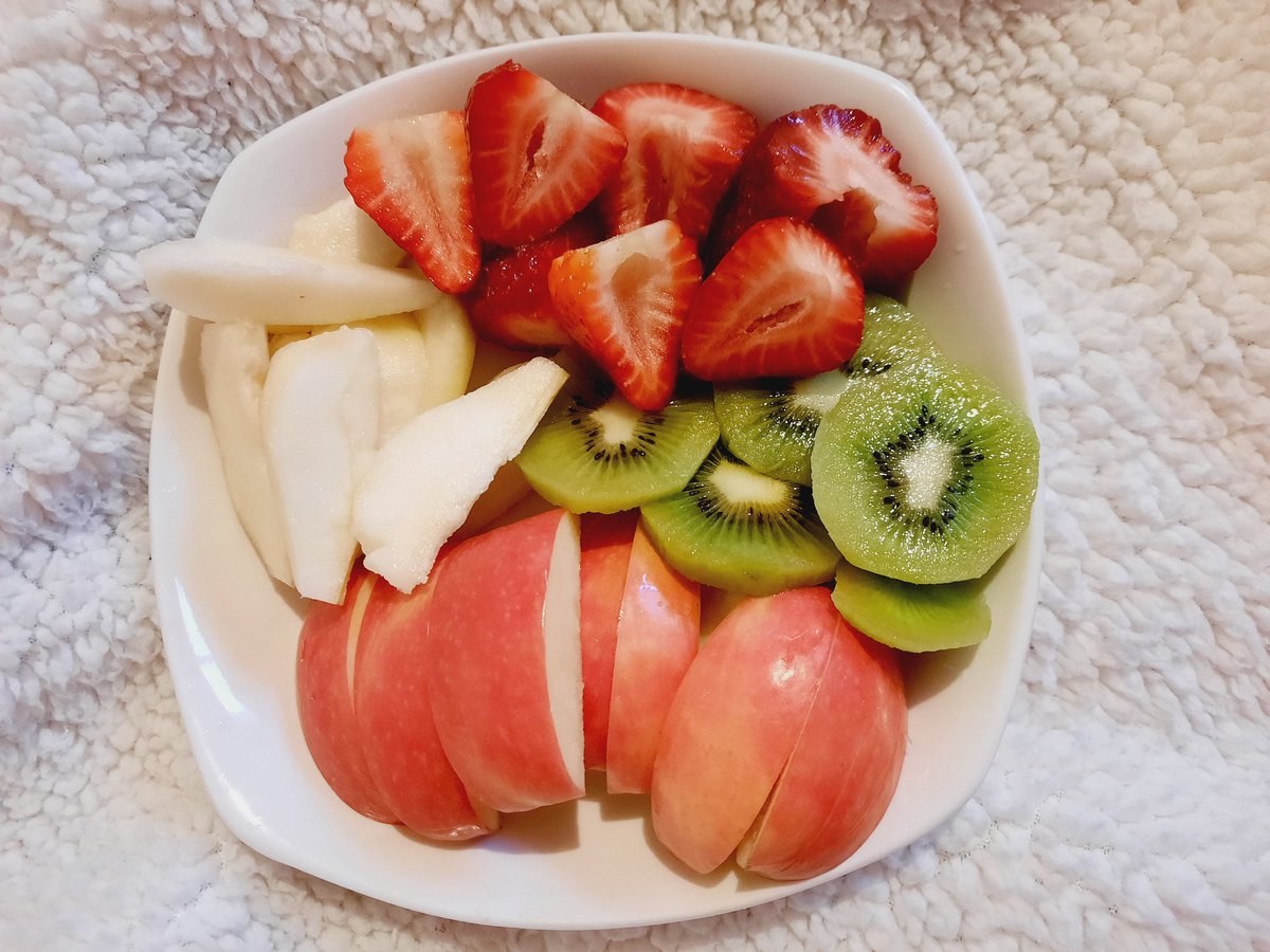FLORESANAMARIA's tweet photo. #t13sindespertador  así arrancamos  la mañana con una buena combinación de vitaminas desde Puerto montt disfrutando de tele 13 sin despertador https://t.co/Vei1LVQNc5