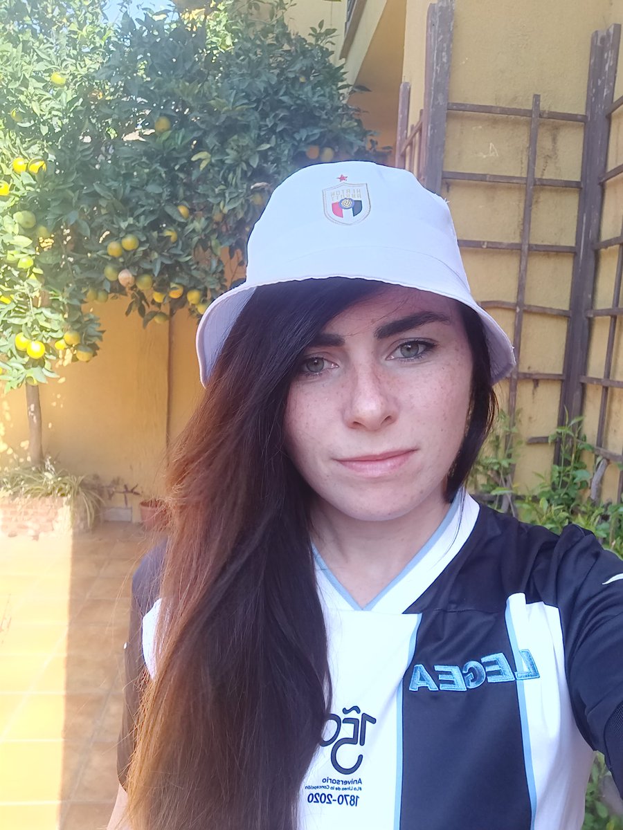 CraftyHopWY's tweet photo. Got my @PaulHeatonSolo @jamabing hat from the tour ready for Matchday 🖤🤍🍻 Vamos Balona 💪🇪🇸 https://t.co/84z2VYjO8A