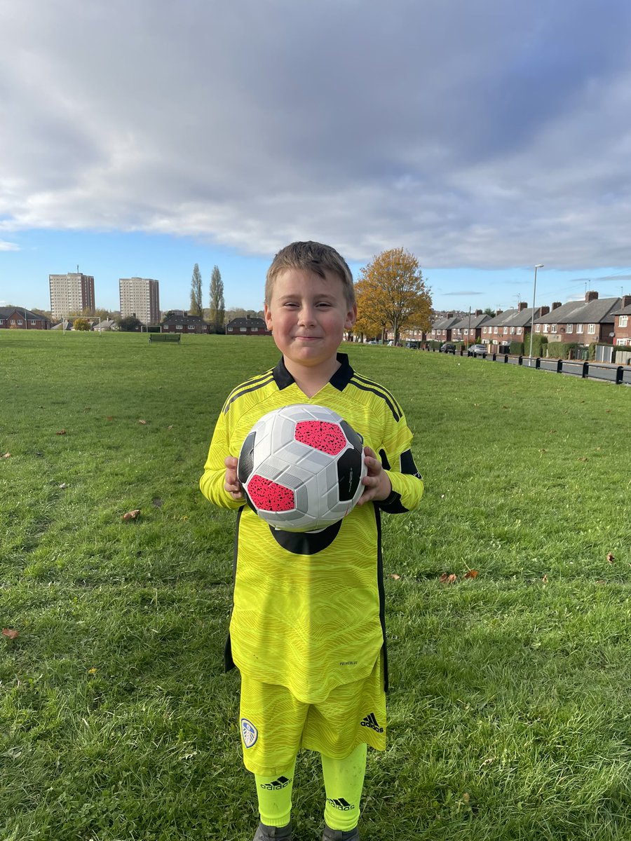 SCOT02939410's tweet photo. This young man deserves a shout out for being our captain and stepping up to the role with confidence and keeping his team going. Thank you Jonny for the ball he loved it. @saxtonfc #community #seacroft #football #grassroots #captain https://t.co/e6t2Q6fPYA
