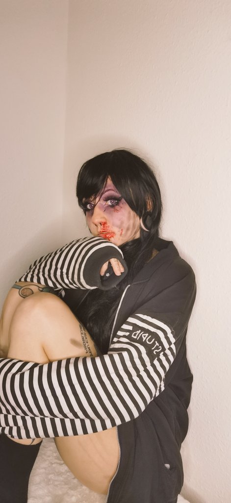 BaBByDemonn's tweet photo. I also made a makeup to show my past ๐ฌโ๏ธ๐ค
#tattooedgirl #edgy #grunge #grungeaesthetic #grungegirl #alternativefashion #punk #posttrauma #ptsd #mentalhealth #fxmakeup #darkaesthetic #pircedgirl #earplugs #plugedears #eartunnels #facetattoo #tattooedface #inkedgirl https://t.co/0aoWTBzqLe