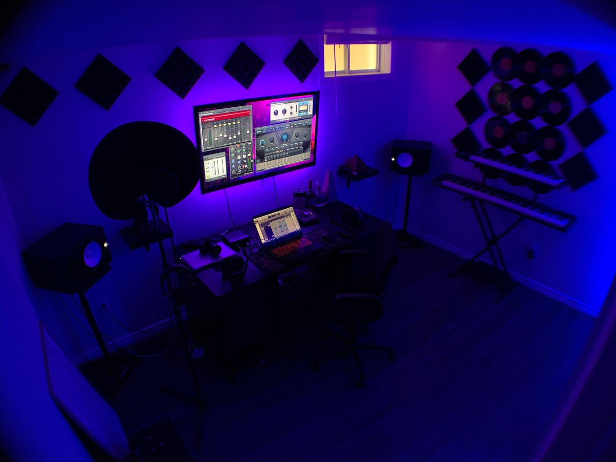 ivstudioz_'s tweet photo. ivstudioz https://t.co/d4MWTodP7s