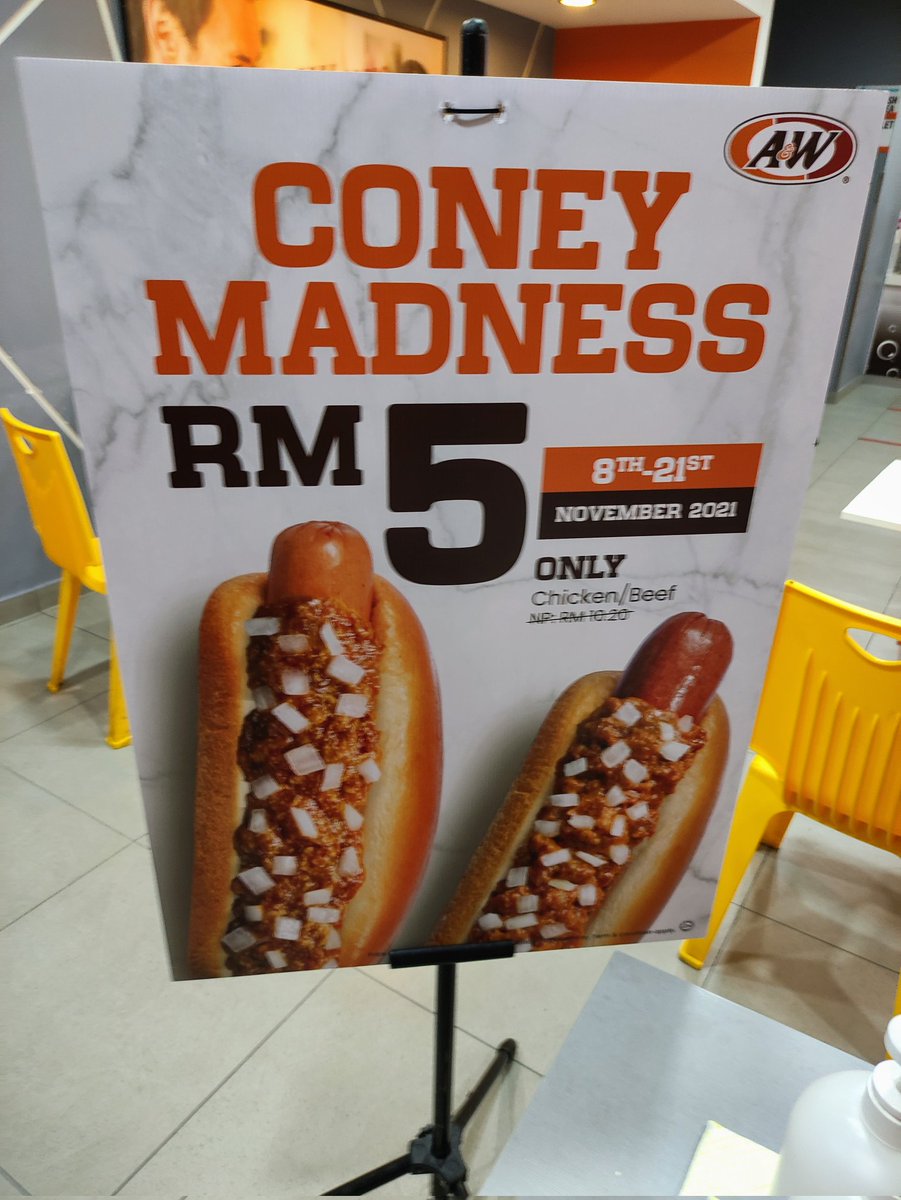 adibhazlami's tweet photo. This Coney Dog for 5 bucks is super worth it.

Pegi la beli sementara ada. https://t.co/QgfKzudOvM