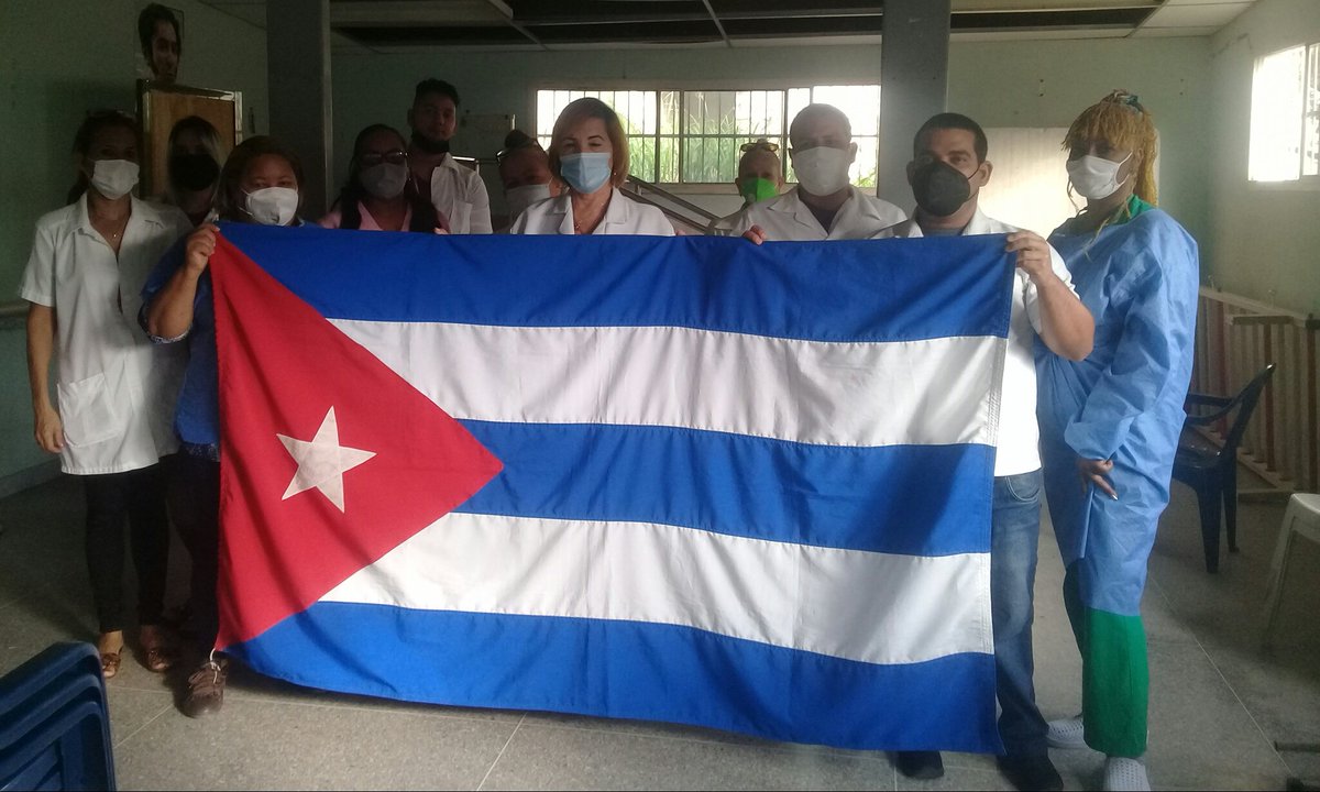 DayanFonseca4's tweet photo. Los colaboradores de la Misión Médica Cubana en Venezuela  apoyamos incondicionalmente a nuestro presidente @DiazCanelB y a los líderes de la Revolución. 
#CubaViveyAbraza
#CubaPorLaVida 
#SomosContinuidad
@NelaTa83 
@cubacolabora
@cubacooperaven https://t.co/oSd0xDGgn0