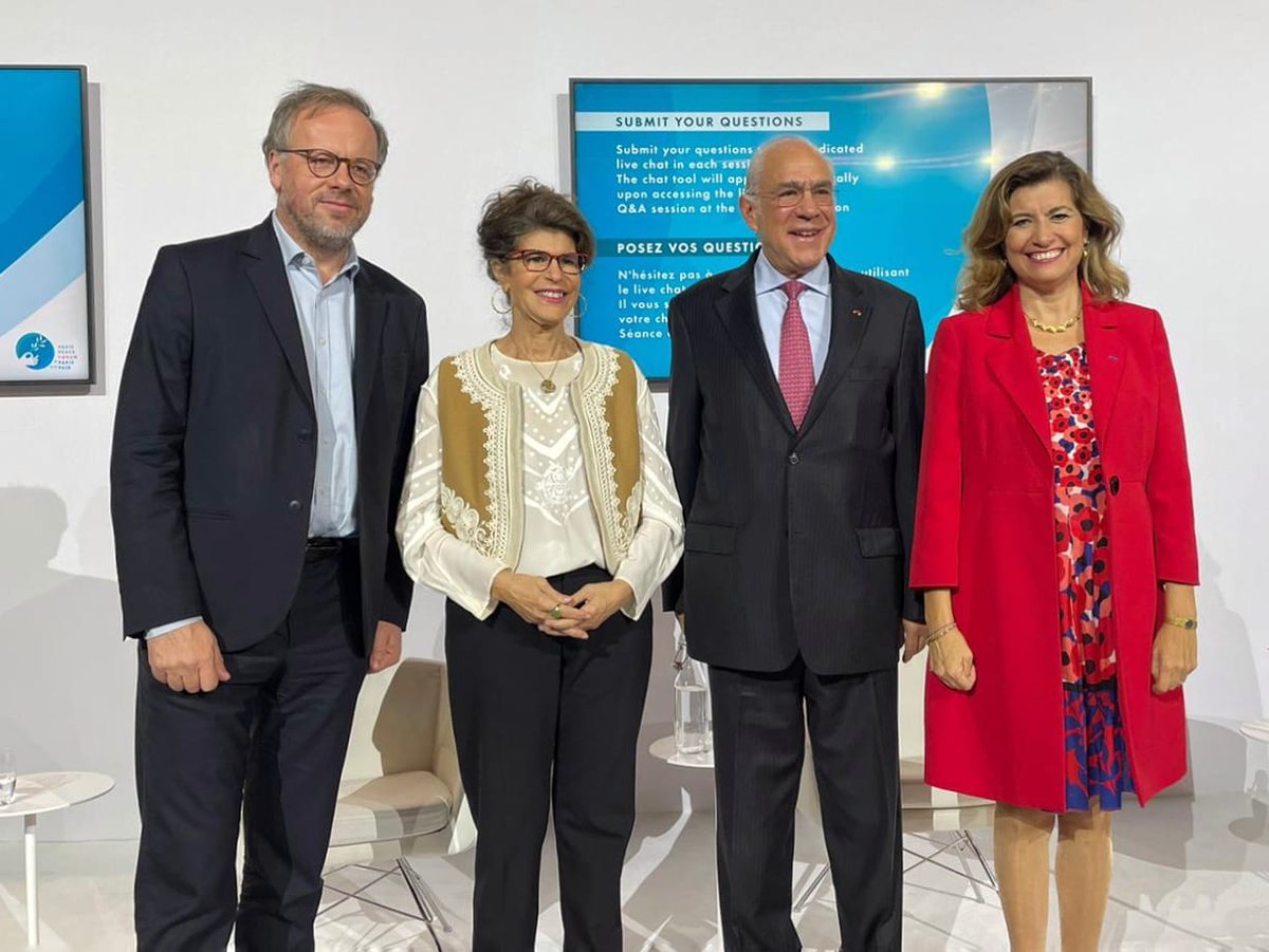 gabramosp's tweet photo. So pleased to meet @A_Gurria @shoshanazuboff &amp; @cdeloire at #ParisPeaceForum2021 to discuss the ambitions for the International Observatory on #Information &amp; #Democracy to build well-informed democratic societies and face the #disinformation crisis through fair evaluations. https://t.co/75PEhqlGmY