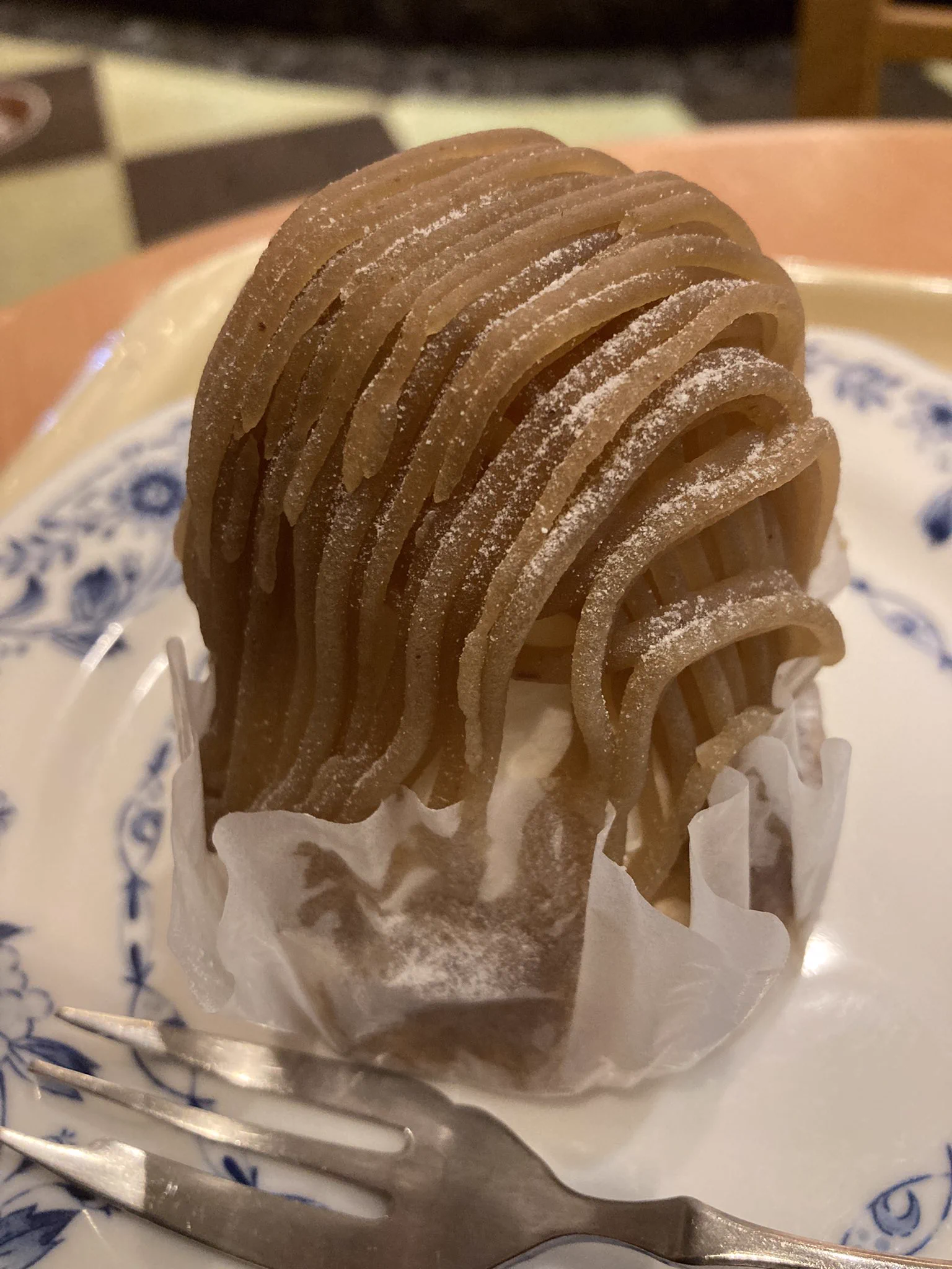 @chikasui 私が一昨日食べたモンブランと違うわ〜 