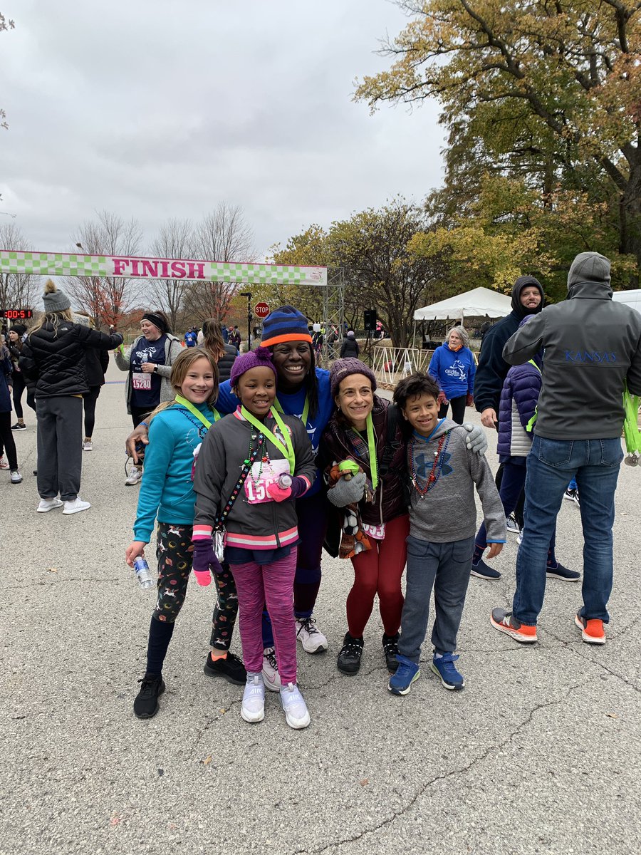 GirlsOnTheRun STL tweet media