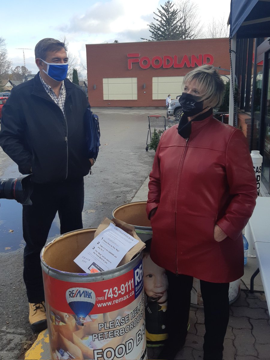 Stopped by <a href="/lakefoodland/">Lakefield Foodland</a> with @SelwynDM to assist <a href="/DaveSmithPtbo/">Dave Smith</a> with the #winteriscoming food drive. Thanks to everyone for their generous  donations. Proceeds are going to the #Lakefield food bank. <a href="/SelwynTownship/">SelwynTownship</a> @PtboCounty <a href="/Kaw_FoodShare/">Kawartha Food Share</a>