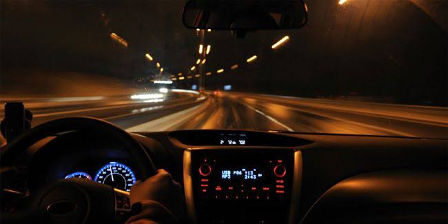 GSaruni's tweet photo. SHORT THREAD

8 DO'S and DONTS OF NIGHT DRIVING

There’s no denying that late night driving can be nerve-racking esp during road trips. And for good reason, because of factors like low visibility and fatigue, driving in the dark can be more dangerous than driving during daytime https://t.co/GS6kyDXl0f