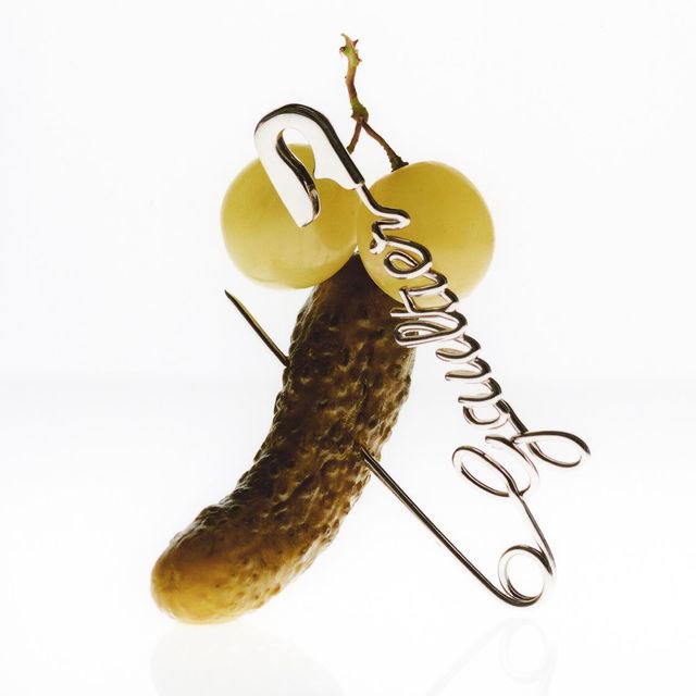 JPGaultier's tweet photo. For the release of our new ready-to-wear collection « Les Punks », we have collaborated with @stephdheygere on our jewellery line. A modern approach of iconic Gaultier accessories through pin necklaces, razor blade earrings, logo brooch and so on.
#JeanPaulGaultier #LesPunks https://t.co/T4CXy241oC