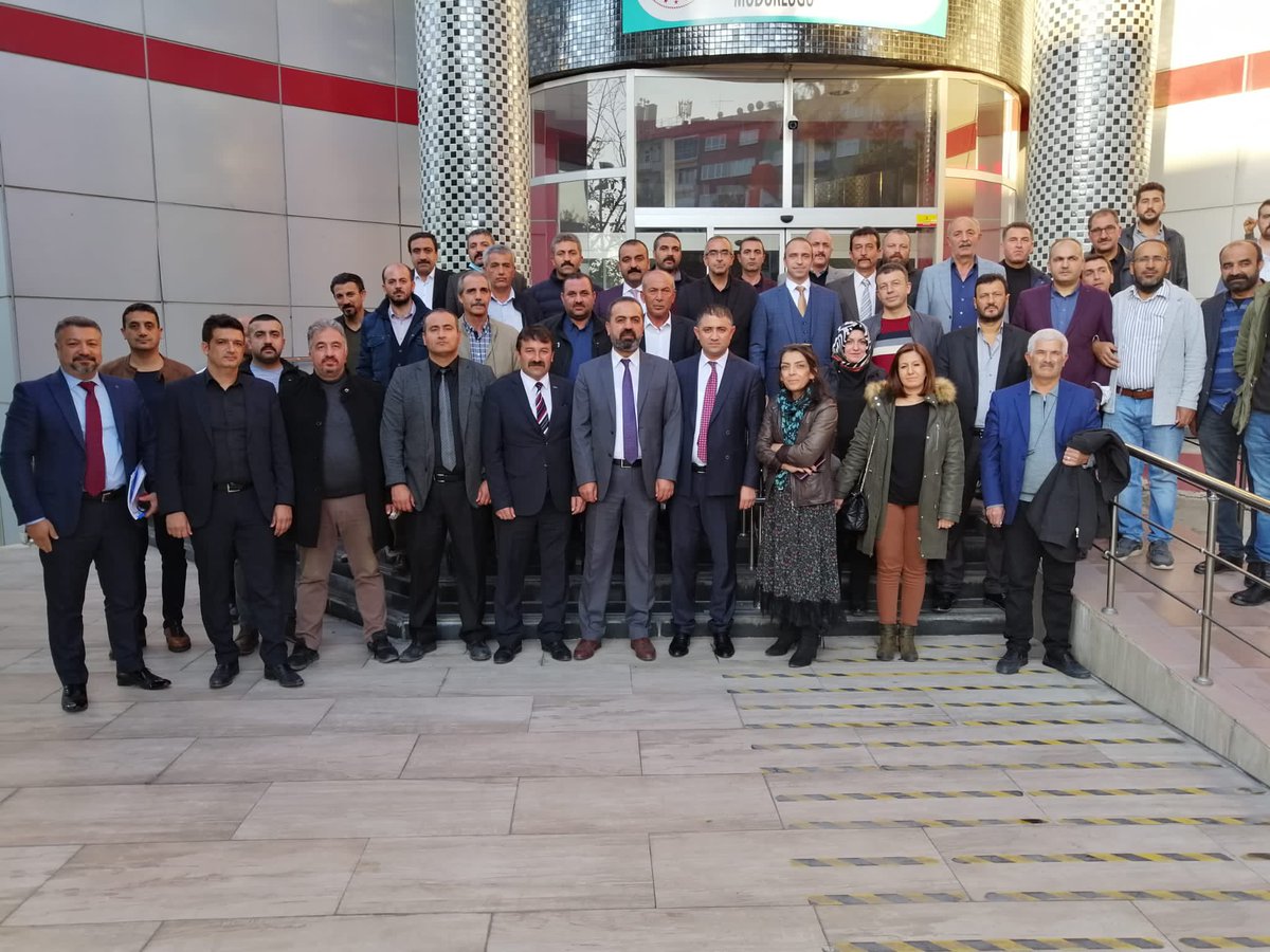 FS_fevzisahin's tweet photo. Kamuoyuna:
Türk Eğitim-Sen Malatya Şubemizin 7. Olağan Genel Kurulu bu gün itibarı ile sonuçlandı. Bizlere 4 yıllığına yönetim yetkisini veren kıymetli üyelerimize ve delegelerimize sonsuz teşekkürlerimi sunarım. Birlik ve beraberliğin olduğu yerde ancak başarı elde edilebilir. https://t.co/UWY5TbrktH