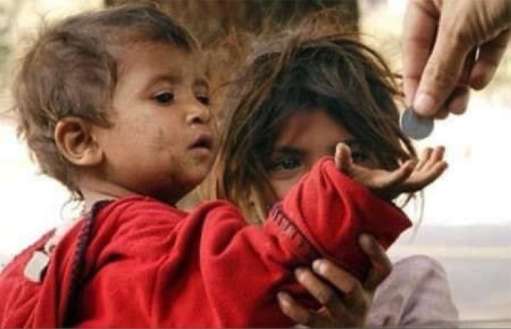 EngEm10's tweet image. "للبحرِ مدٌّ وجزْرٌ، 
وللقمرِ نقصٌ وكمالٌ، 
وللزمنِ صيفٌ وشتاءٌ، 
أمَّا الحقُّ فلا يحُولُ ولا يزولُ ولا يتغيَّرُ."

- جبران خليل جبران