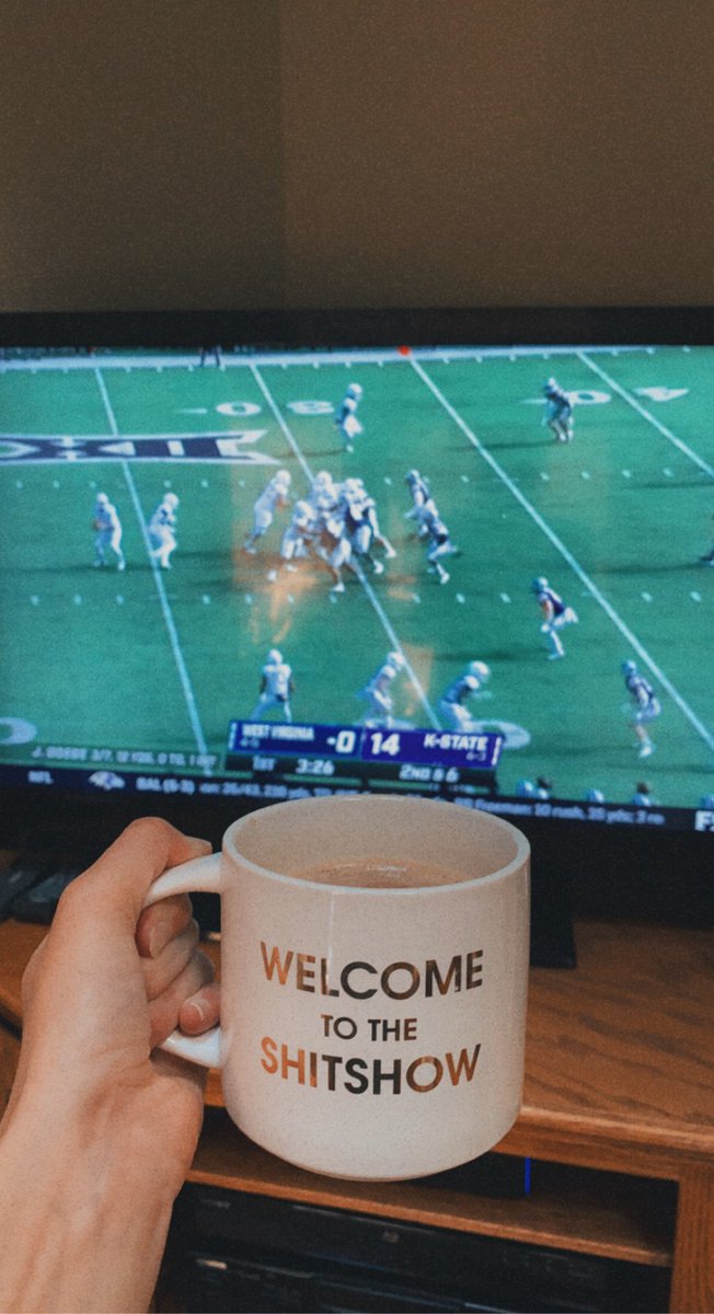 run_bailey_run's tweet photo. Happy game day y’all 😰 https://t.co/ZcFwYFyor7
