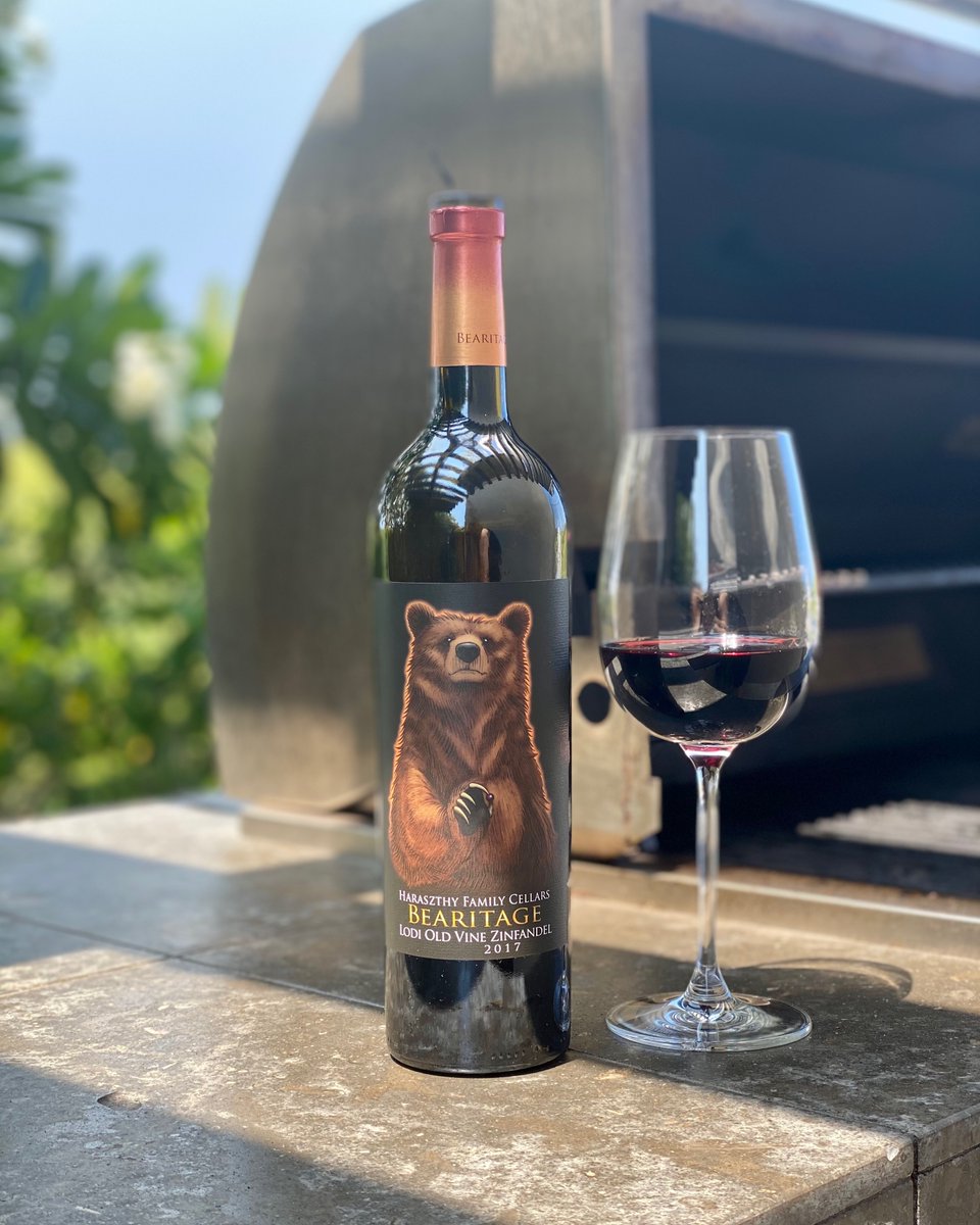 cellar8wine's tweet photo. ☀️ We are soaking up these summer-like days! It's November, right? 
.
#cellar8wine 21+ #weekendendvibes #saturday #winelover @hfc_zins #itsfallyall https://t.co/NMNej3v4eI