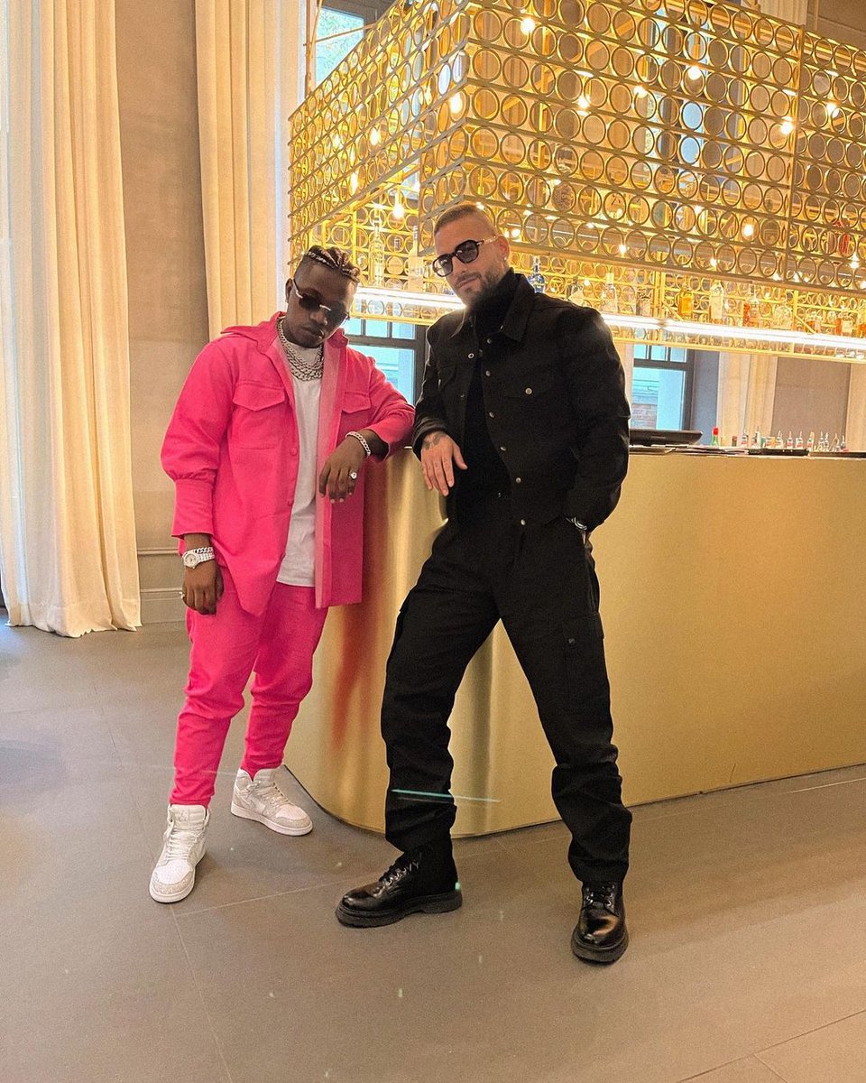 malumapl's tweet photo. Jesteście gotowi na dzisiejszy występ live @maluma i @Rayvanny podczas @mtvema ?🔥

#mamatetema #MTVEMA #MTVEMA2021 #maluma https://t.co/yhsN3GgACi