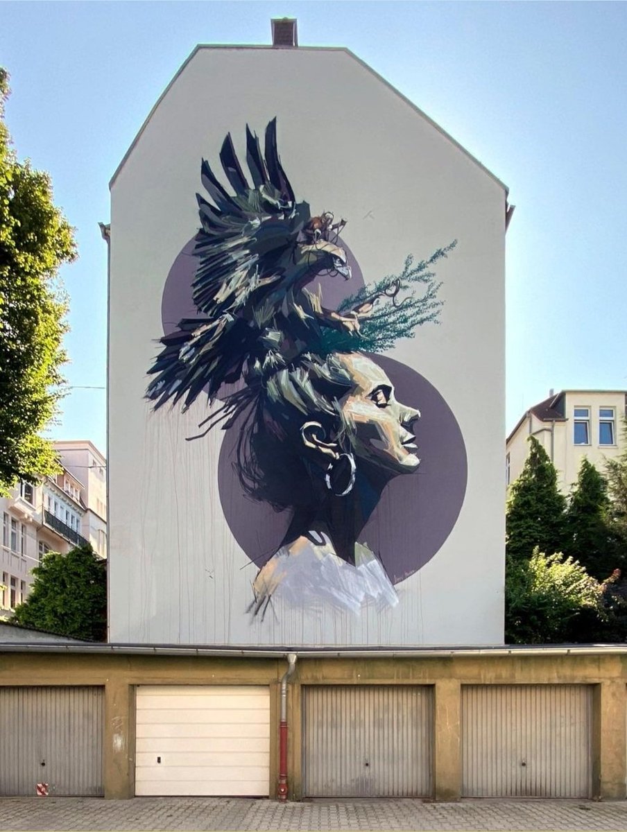 Art by German Martin Bender for Hagen Mural Project in Hagen, Germany (2021) #martinbender #hagenmuralproject #hagenstreetart #streetart #lamolinastreetart 📷 via artist bit.ly/3D9hl0U