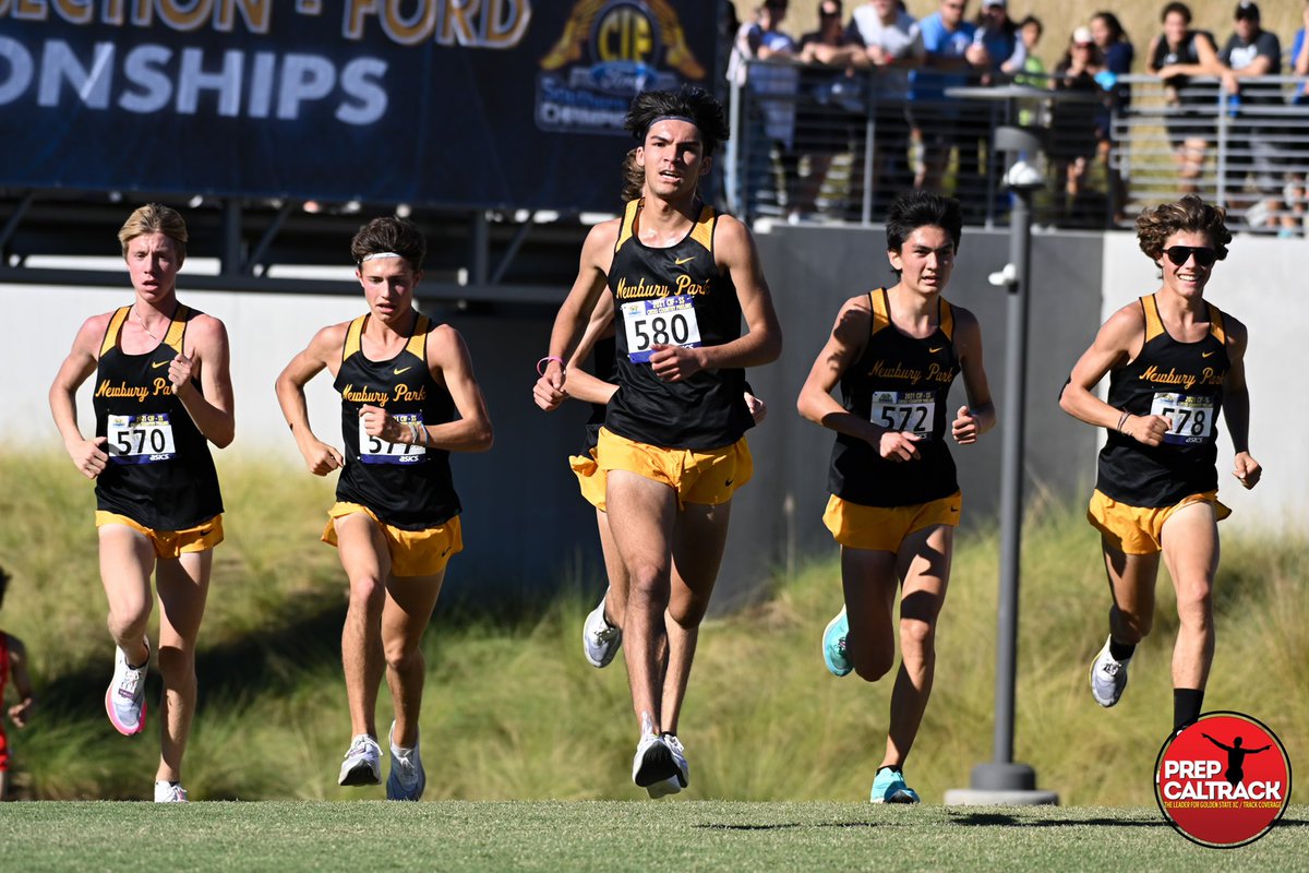 PrepCalTrack's tweet photo. Great finish line work by @dylanstw__ as he catches @NPHSXC โ the top boys team in the nation โ in a group effort at the @CIFSS Division 1 Prelims at Mt. SAC. Dev Doshi won the race in 15:34.1. Their next six placed within a second of each other in 15:50! ๐ฅ๐๐ป #23Points https://t.co/mGTvRH0sjM