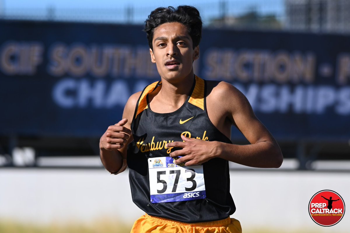 PrepCalTrack's tweet photo. Great finish line work by @dylanstw__ as he catches @NPHSXC โ the top boys team in the nation โ in a group effort at the @CIFSS Division 1 Prelims at Mt. SAC. Dev Doshi won the race in 15:34.1. Their next six placed within a second of each other in 15:50! ๐ฅ๐๐ป #23Points https://t.co/mGTvRH0sjM