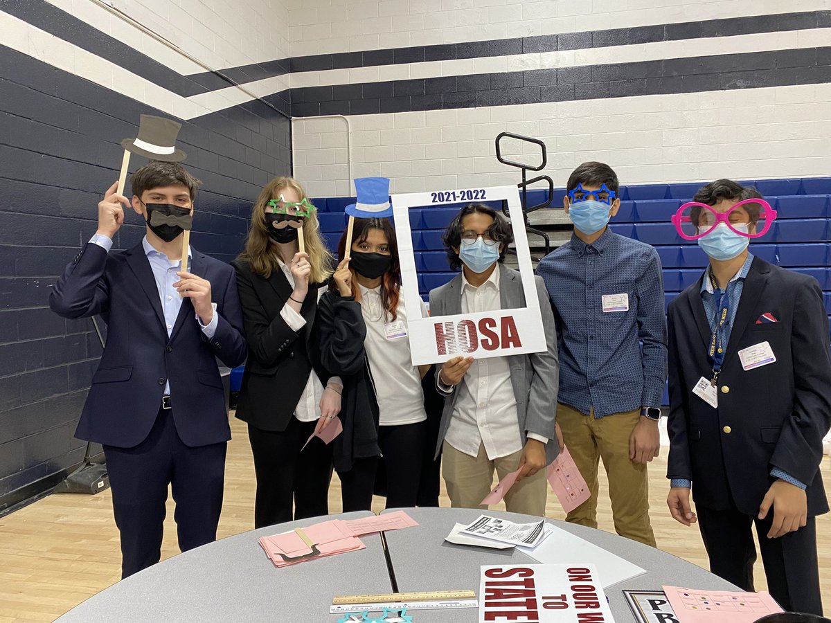 McKnightMath's tweet image. STEM at HOSA Piedmont Regional Leadership Conference! @STEMECNCAT 
#HOSA