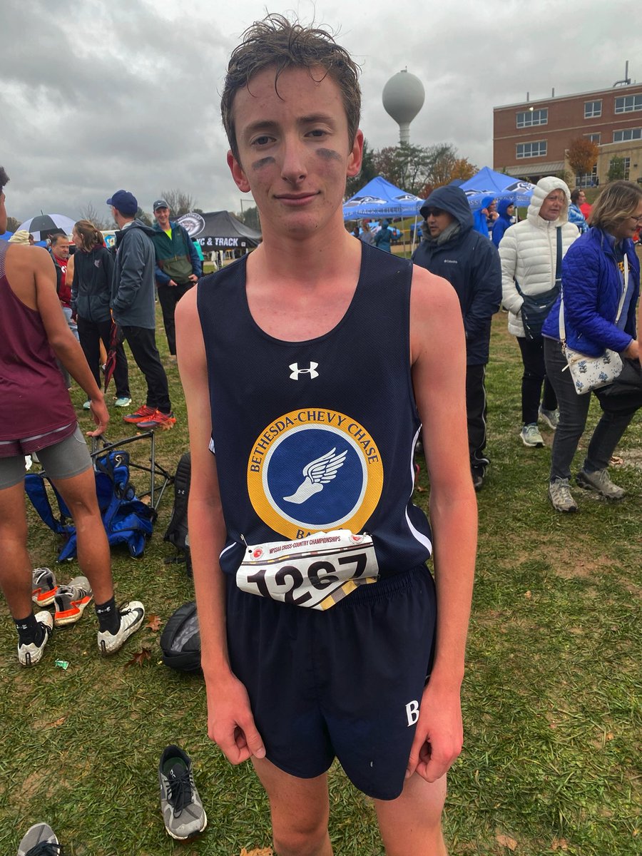 DanWhitten's tweet photo. Varri is Maryland State Champion. Boys finished 6 out of 20.  Hunter finished 53rd out of 158 as a sophomore.  @BCC_Barons @BCCXCTF  Great race in the wind and driving rain. https://t.co/I1dDAUc4KC