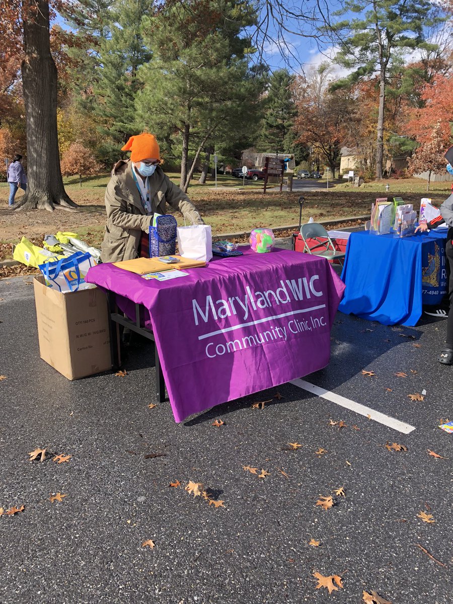 ApWmes's tweet image. Watkins Mill Elementary’s Community Cares Day! Vaccinations, food distribution, Carrabas, backpacks, books and more! 1-4 pm today! #WMES #Wolvesatwork @FranAvilaMil1er @BSimonMCPS