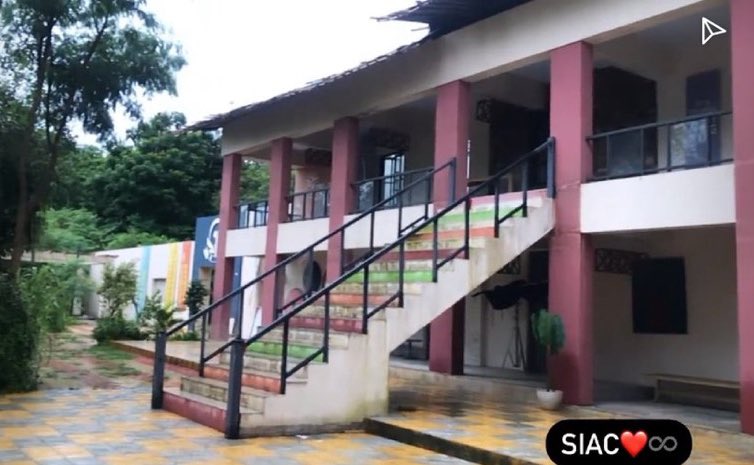 SIAC_CHofficial's tweet photo. The Campus is Quite,
The Classes are empty,
The Canteen is closed,
The library is locked.

There is silence all over the campus, wishing the cheerful SIAC once again❤️♾
Filled with love.

FANS URGE SAAKK 2
#ShauryaAurAnokhiKiKahani https://t.co/oAPWKBPoWV