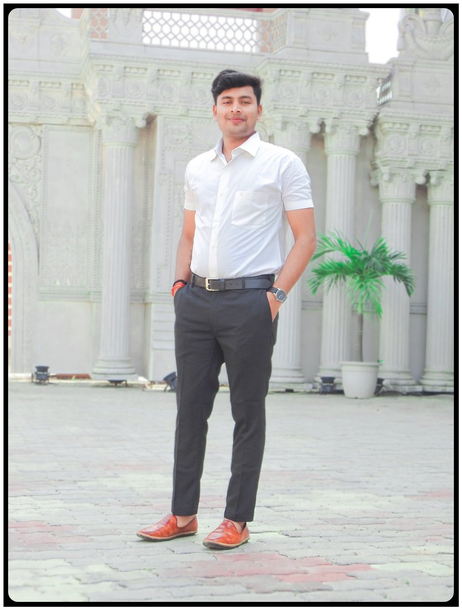 Guddukr005's tweet photo. Formal dress
#live_a_cool_life
#Changeforachange 
#Bimdash
##Risktakker https://t.co/CqNLdyvGcZ