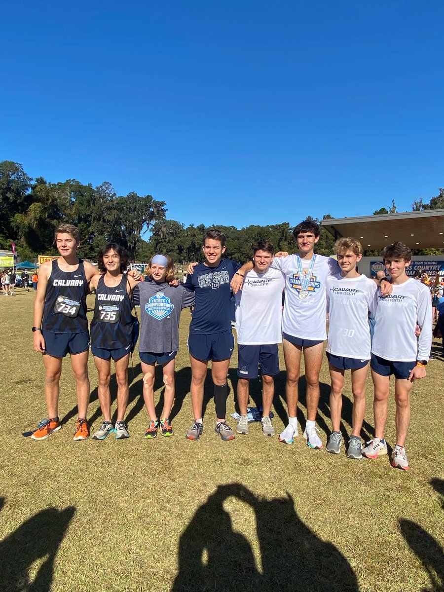 will_brown_xc's tweet photo. Great way to end the season with my favorite people 🔥 💪 https://t.co/N3xKZJ1Bjk