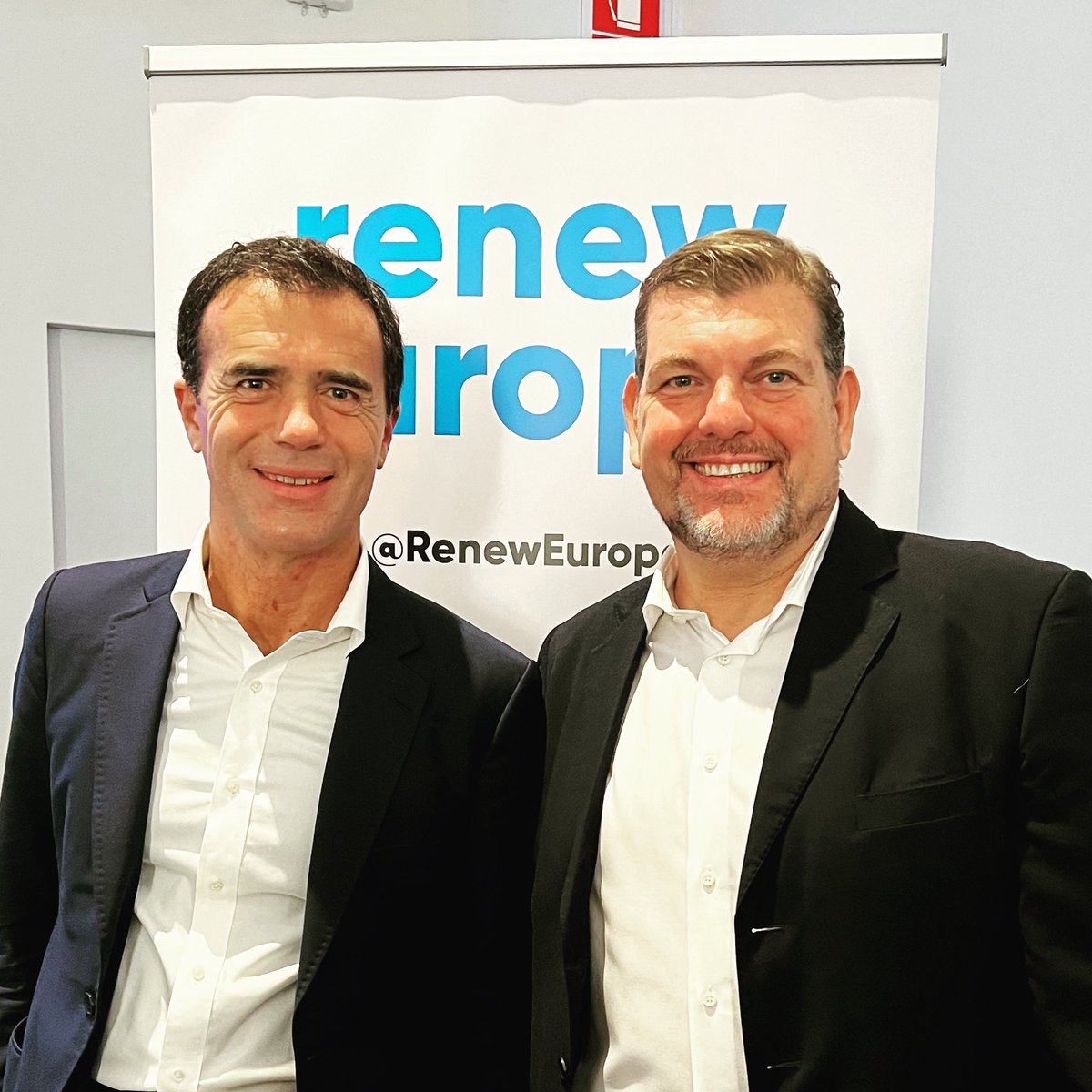 AmbrogioCrespi's tweet photo. Oggi ho parlato di #giustizia al convegno @RenewEurope a #roma organizzato da  @sandrogozi. Ho raccontato la mia storia, tutto ciò che di incredibile ho vissuto e vivo ancora. Ma nonostante questo, ho ancora grande fiducia nella giustizia italiana. https://t.co/su77x7snlj