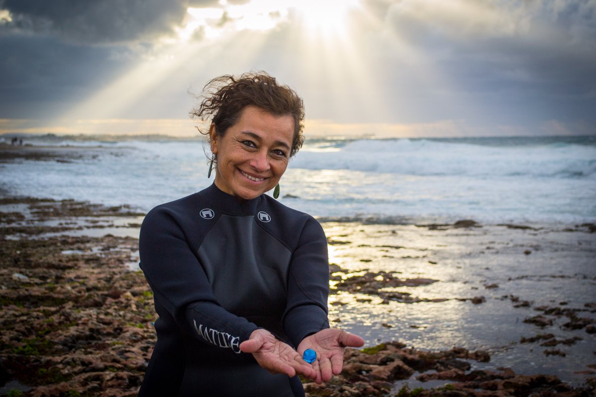 Ten4Ocean's tweet photo. Over the past decade @getbluemind has shared their message about the true, full benefits of healthy waters &amp; oceans with over a billion people globally — updating the value equation, improving talking points &amp; changing the conversation for good. https://t.co/jb0kga3oXt #Ten4Ocean https://t.co/1ddwjTlsod