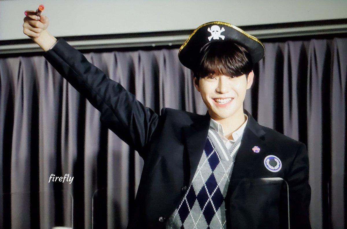 firefly_0115's tweet photo. 211113 마지막 대면팬싸

#진화 #JINHWA
#블리처스 #BLITZERS https://t.co/ovlDoI2SDK