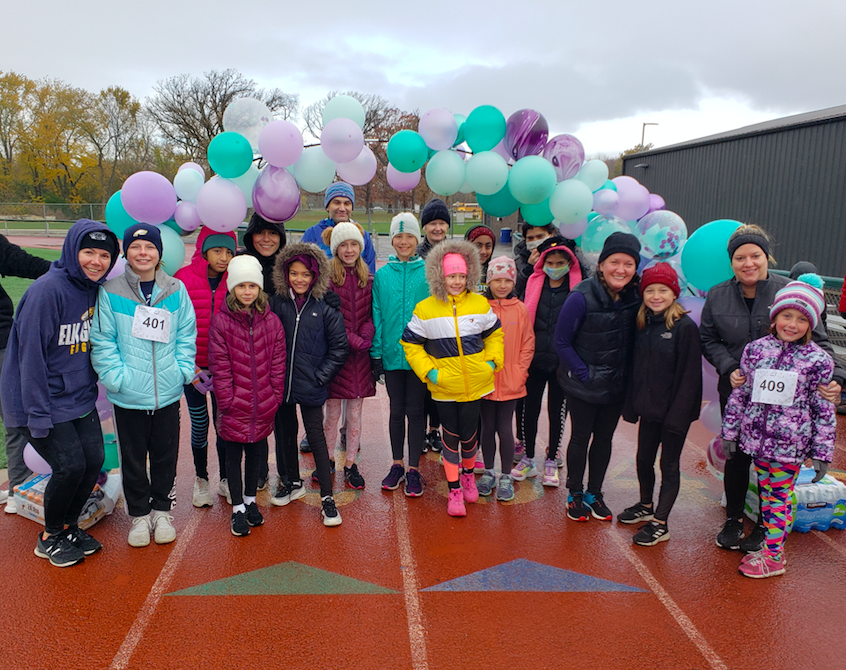 Griffin0515's tweet photo. We had a great 5K this morning! These girls are amazing! They worked so hard to achieve their goal of running 3.1 miles. @MissSantelli4th and I are so proud of them! @GOTR_Chicago @D59Ridge
Thanks @ElkGrove_HS for letting us use your track. https://t.co/QgvdZUHl29