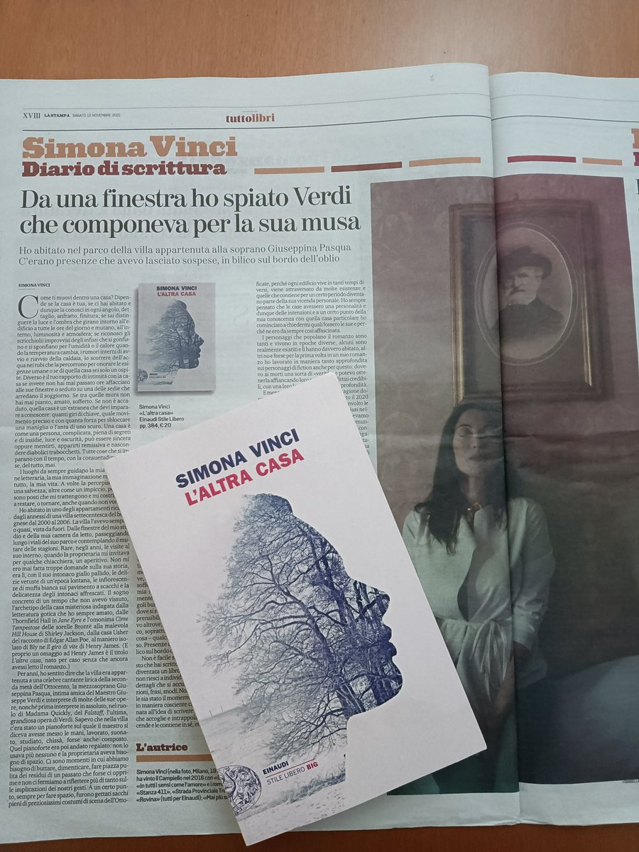 Fa venire una gran voglia di leggere il nuovo libro #LAltraCasa <a href="/Einaudieditore/">Einaudi editore</a> il #Diariodiscrittura di <a href="/vinci_simona/">Simona Vinci</a> una delle rubriche più belle di <a href="/TuttoLibri/">TuttoLibri</a> <a href="/LaStampa/">La Stampa</a> 
#rassegnastampaletteraria