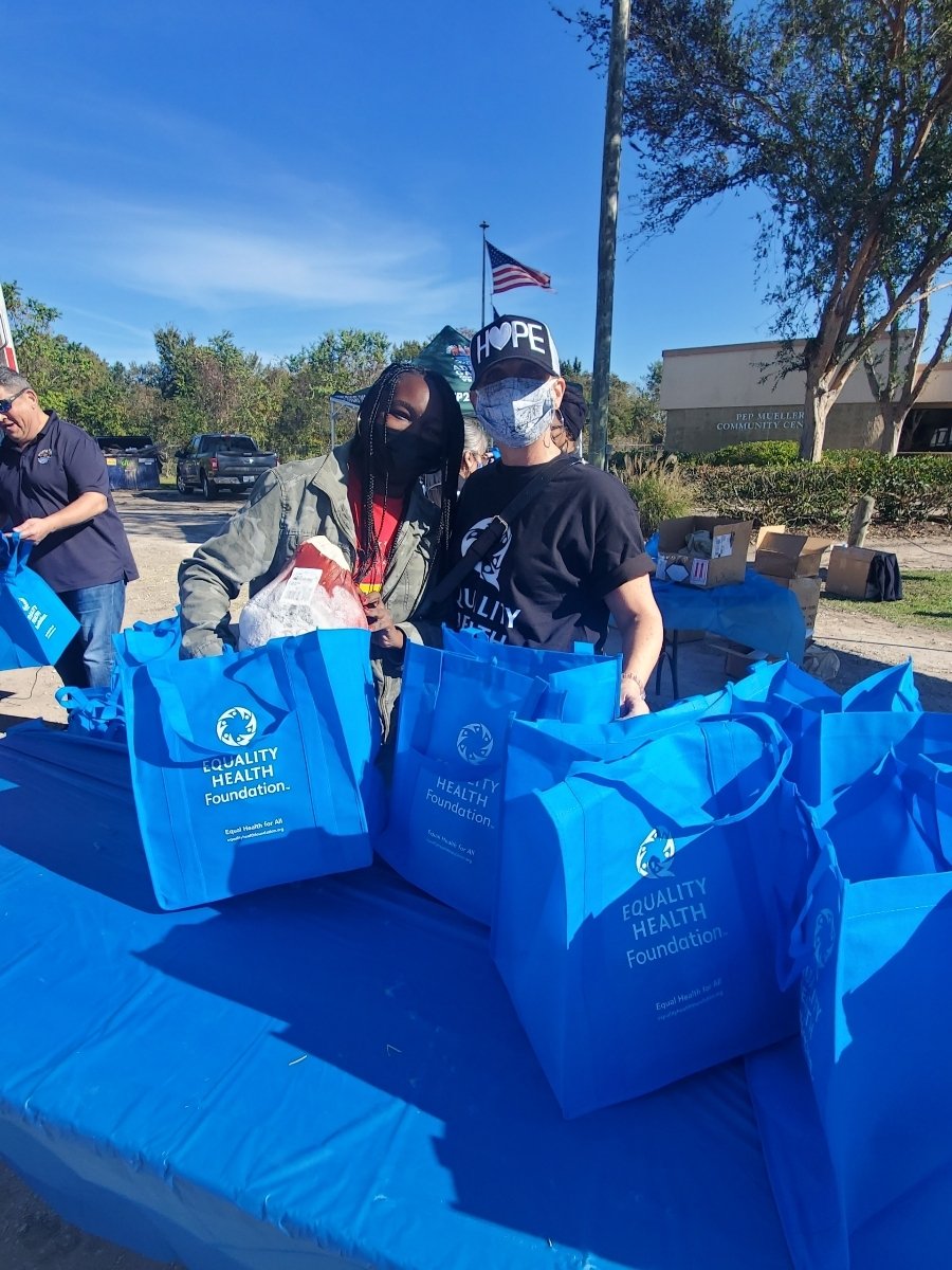 KimCounselor1's tweet photo. Thank you Equality Health Foundation and @HarrisCoPct2 for being kind and providing free turkeys to our @OdomES_AISD families and Aldine community. #equalhealthforall #WorldKindnessDay @RicardoPequeno1 https://t.co/afb4JbjY78