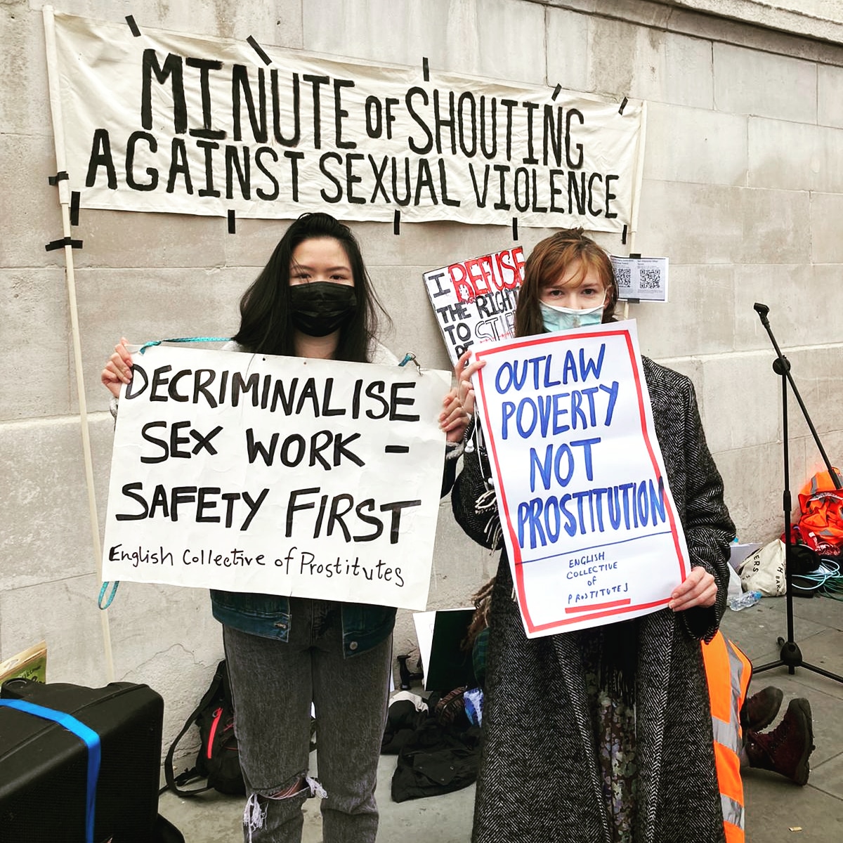 ProstitutesColl's tweet photo. 📢Outlaw Poverty Not Prostitution! 
📢Decriminalise Sex Work - Safety First! 

We spoke at A Minute of Shouting - a protest against sexual abuse today at Trafalgar Square #MakeAllWomenSafe https://t.co/D56vZ0T9kd