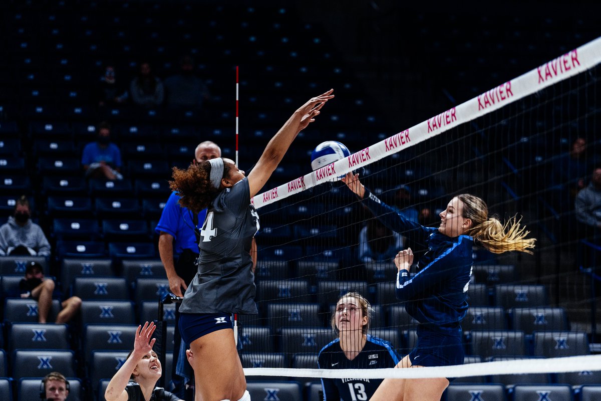 XavierVBALL's tweet photo. This afternoon we recognize Jayda Carlton! ⚔️

Jayda is the school record holder for most blocks in a single match (12), and has posted over 100 blocks in a season twice in her career! 🚫

Come see Jayda and all of our seniors this afternoon at 4, and tomorrow at 2! 🏐

#LetsGoX https://t.co/oCbpkJp6Nl