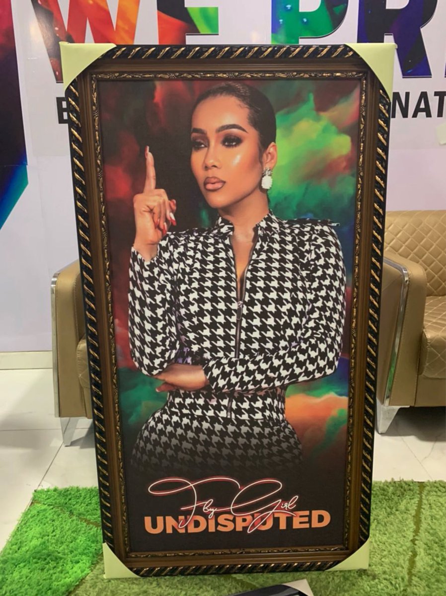 JoyPolzin3's tweet photo. Note📍
We didn't present the money cake...it was a decoration😂😂 which she can take home anyways😩😂

MARIANS MEET AND GREET
#MariansMeetMaria
FOREVER MARIAN
FOREVER MARIAN
#MariaXMarians
#MariaXMarians @Marians_HQ https://t.co/XIxFdUEcm4