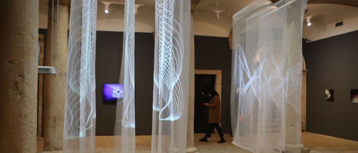 FondoDocArteCon's tweet photo. “Javier Riera. El lugar discontinuo” en @MBellasArtesAs hasta el 6 de febrero. Proyecto realizado específicamente para el Museo. Procesos psicológicos y afectivos a partir de la experimentación con la luz y la naturaleza. Para conocer sobre #JavierRiera 👉 https://t.co/O46z9fyyND https://t.co/jyco6K8Wsp