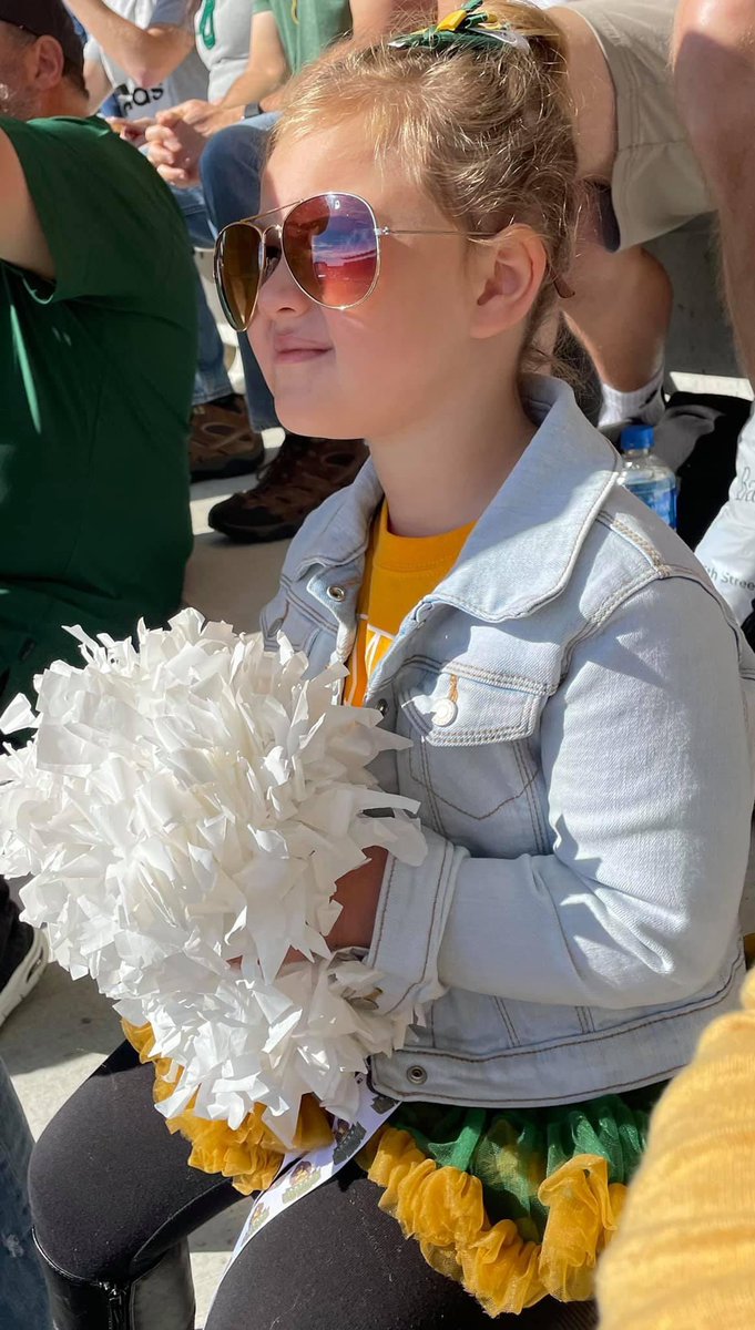 bfrazier19's tweet photo. Let’s go Bears!! #SicEm https://t.co/hYWuYmPrcB