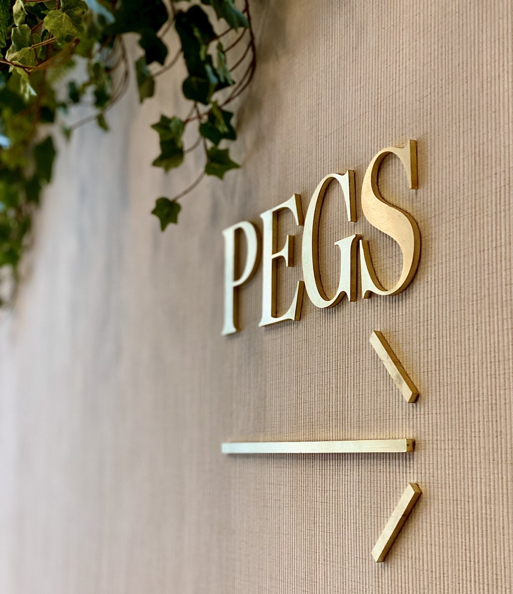 Right this way for a night out with a bang! 💥 

Head to your peg and take a shot at your new favourite game. Interactive clay target shooting, eating, drinking and dancing at 55 Moorgate.  

Click here to find out more: bit.ly/3jq1KSX

#gooutwithabang #clayslondon