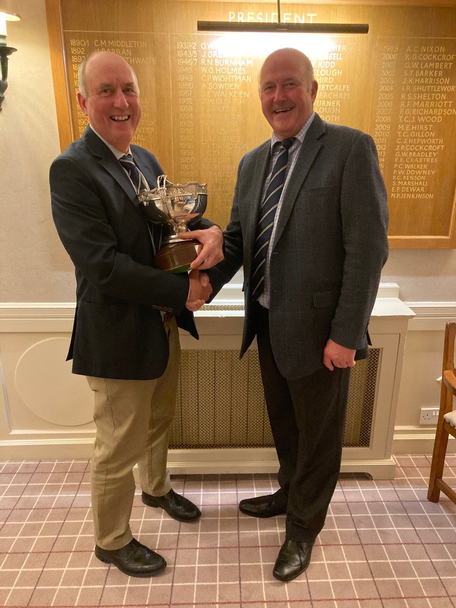 IlkleyGolfClub's tweet photo. It was our Men’s Annual Prizegiving Dinner last night and a double header for 2020 and 2021. A great night had by all! Really good to be able to hold this type of event again. Congratulations to all the prize winners. 🏆🏆👏👏⛳️
#golf #trophies #winners #golfclub #goodtimes https://t.co/f5nPcHBtga