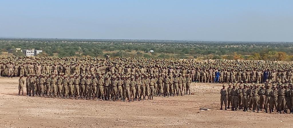 Tahir_MoTahir's tweet photo. በወልቃይት ጠገዴ ሰቲት ሁመራ ዞን የዘጠነኛ ዙር የልዩ ሐይል ሰልጣኞች በዛሬው ዕለት ተመርቀዋል ። 

ህዝባችን እናደራጃለን ፤ መደበኛ ሐይላችን እናጠናክራለን ። በመጨረሻም ጠላትን እንዳይነሳ አድርገን እንቀብረዋለን ። 

እናሸንፋለን ! https://t.co/XPfoE5fp5F