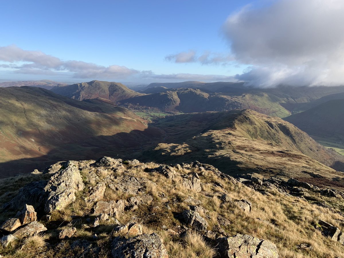 TheLakesMike's tweet photo. An early prompt from @CumbriaWeather for a day out to remember.
.
#DeepdaleRound.
.
#fairfield #stsundaycrag #helvellyn #ullswater #patterdale #glenridding
.
#cumbria #lakedistrict #ukrunchat #trailrunning #fellrunning #wainwrights #mountains #weather https://t.co/MDLb3U1ZqW