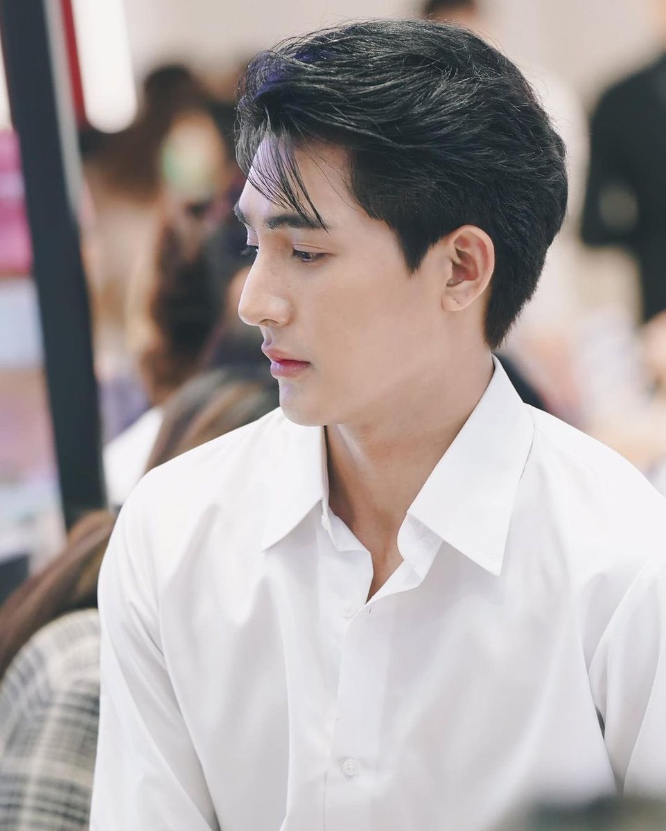 EarthOfficialFC's tweet photo. เหนื่อยไหมคะ แบกความหล่อไว้ขนาดนี้ หล่อไม่หยุดจริงๆ 🥰

IG : theearthe 
🖇 https://t.co/ACQdmtkPMY

#LANCOMEXEARTH
@Earth_Pirapat #EarthPirapat #ชาวโลก https://t.co/VdpdMwbwGN
