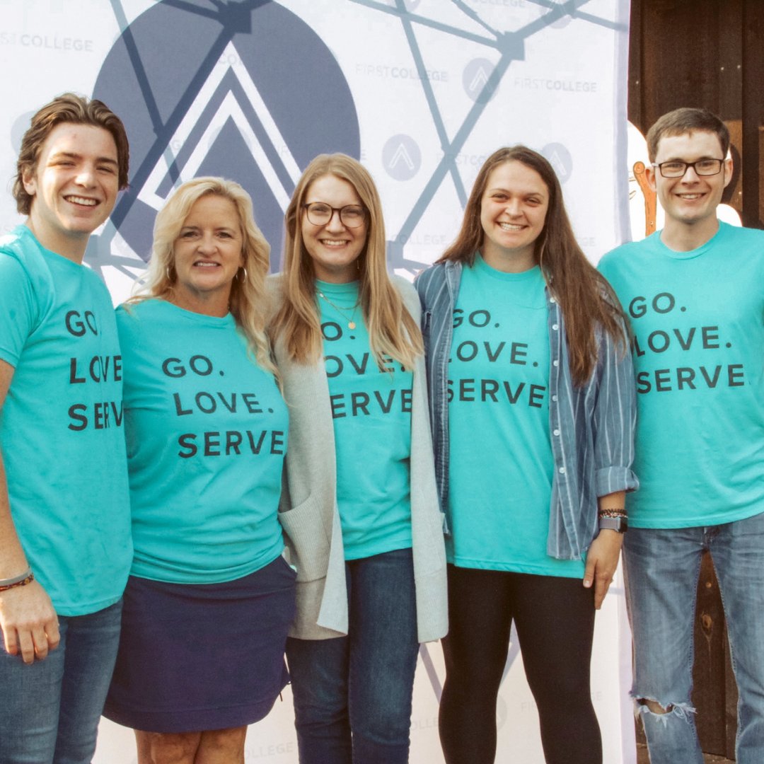 firstcleveland's tweet image. Volunteers of the Week: FIRST COLLEGE
College is about finding community and First College reflects community SO WELL! Thank you to every First College volunteer who makes students feel supported and loved during such a transitional time in life! 
. 
#firstcollege #FBC