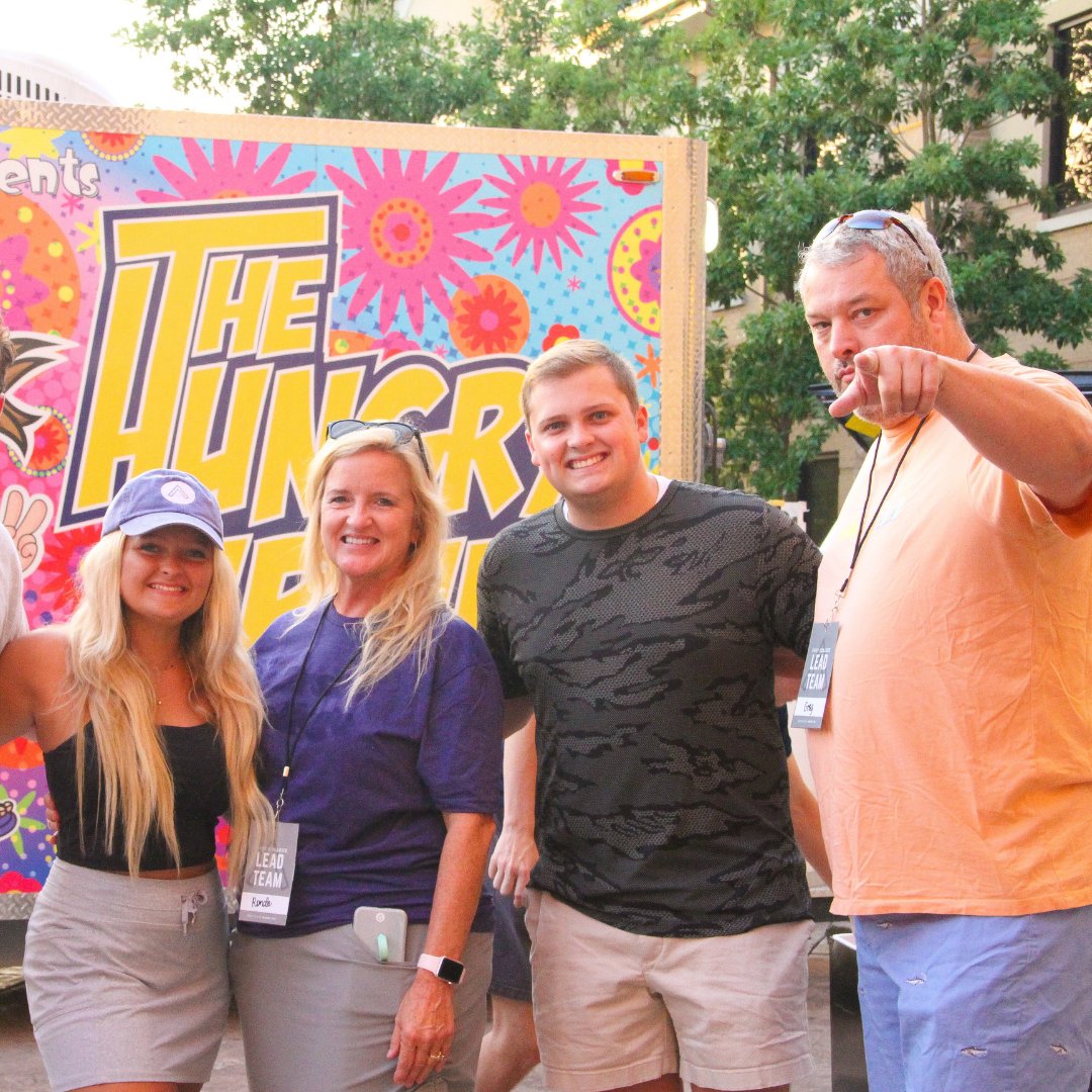 firstcleveland's tweet image. Volunteers of the Week: FIRST COLLEGE
College is about finding community and First College reflects community SO WELL! Thank you to every First College volunteer who makes students feel supported and loved during such a transitional time in life! 
. 
#firstcollege #FBC