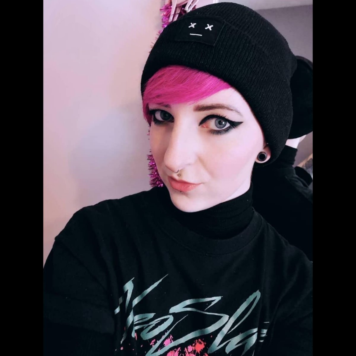 puredeadthreads tweet picture