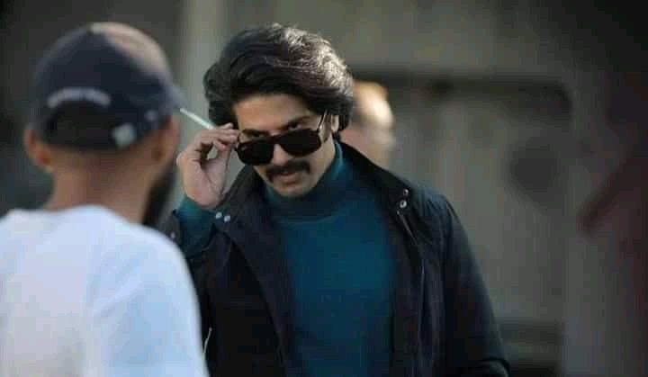 TriColorENTMT's tweet photo. #Kurup becomes all time highest malayalam beginning in UAE grossing AED 3,346,078 [6.78cr INR]  biggest indian opener in the year, All time blockbuster opening in malayalam film history🤜🤛🤜🤛 you did it @dulQuer https://t.co/8QFAnca6sW