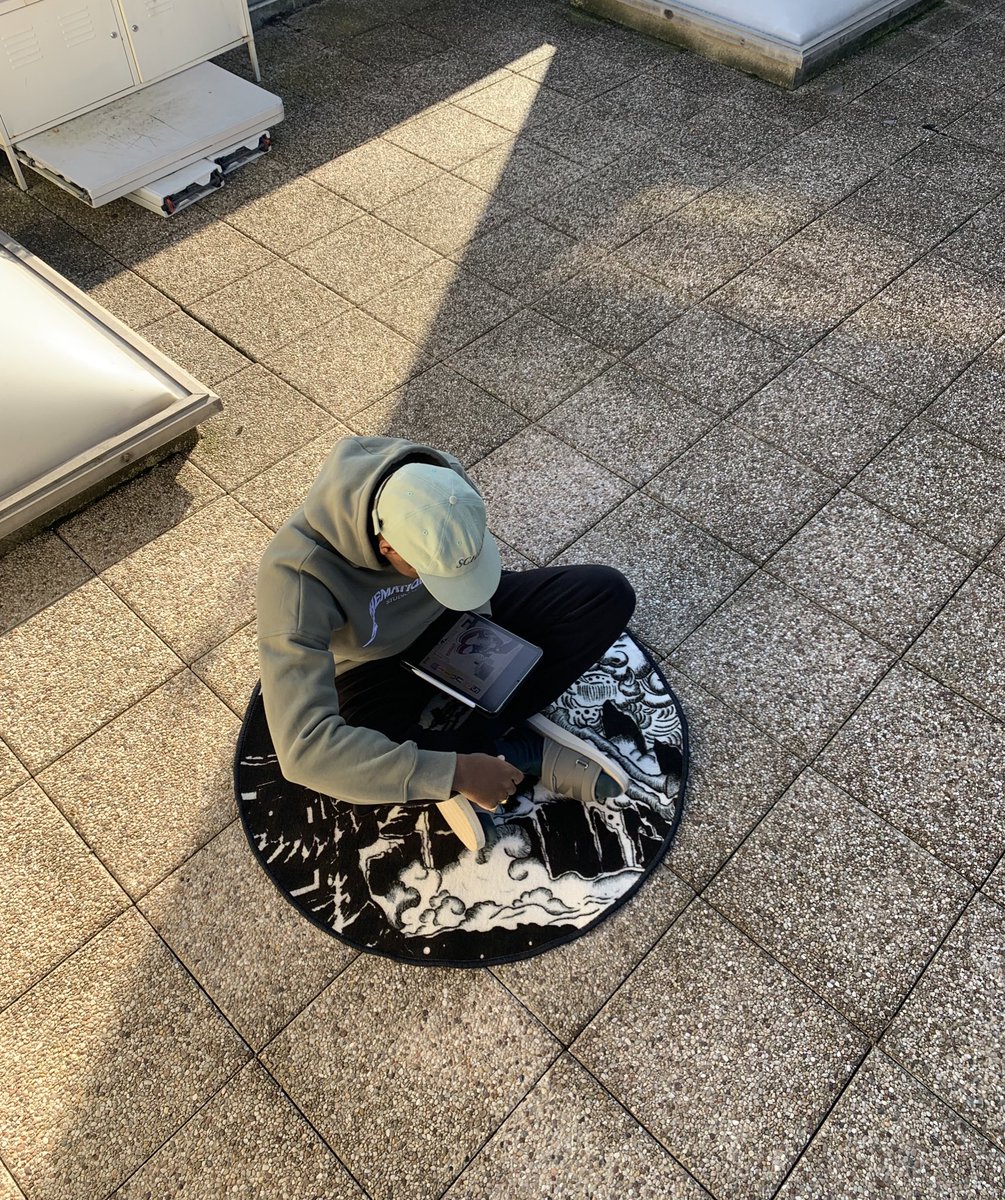 mxckvael's tweet photo. Je préviens tardivement mais le drop 2 c’est ajd à 19h00 pétante. Bisous ❤️ https://t.co/0yHYT1s3ne