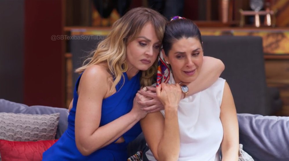 SBTexibaSoyTuDu's tweet photo. @gabyspanic tan linda y tierna como Fedora en #SiNosDejan siempre dispuesta a apoyar su amiga Alícia! #SiNosDejanConGabySpanic. #Cap9. 🧡💙 https://t.co/590X0R675g