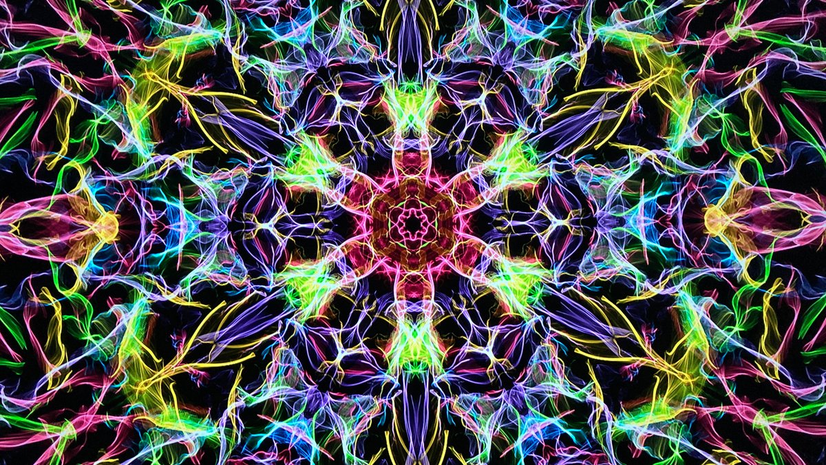 fandefi_app's tweet photo. Who should fund artists? EVERYONE! 

Checkout the latest Art projects launched on Fandefi. 
Go and fund these amazing artists and play a part in their future success! https://t.co/My5mqUIEA0 https://t.co/pPaCY2QW4e